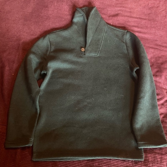 👚 2/$15 Old Navy Hunter Green Sweater, Size Youth 14-16, Never Worn! - Picture 2 of 9